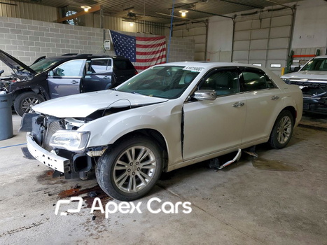 Chrysler 300 2016 - Image 1 of 12