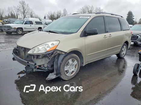 Toyota Sienna 2010 - Image 1 of 12