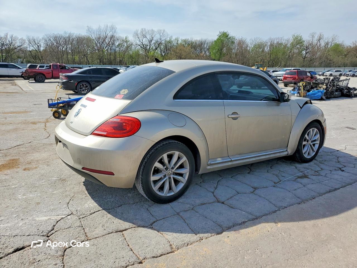 Volkswagen Beetle 2013