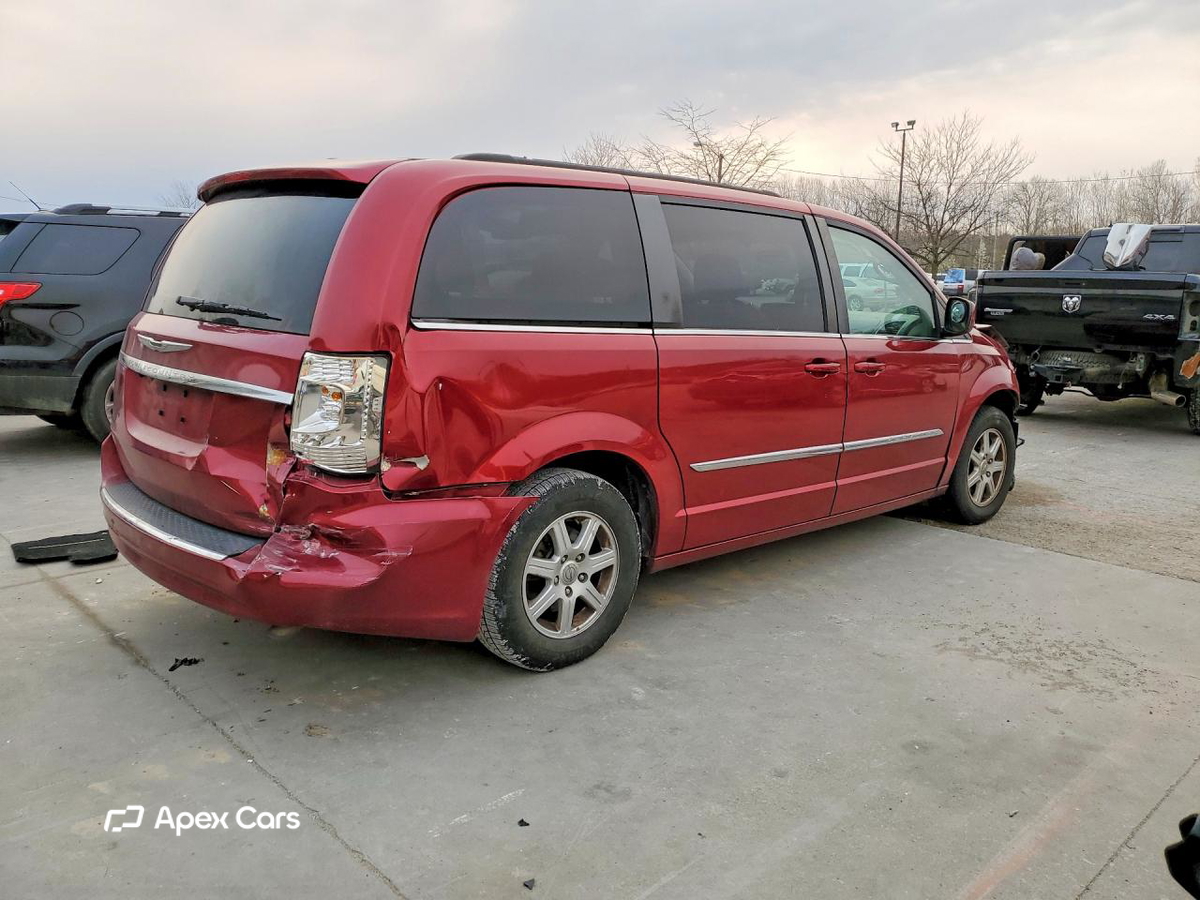 Chrysler Voyager 2013