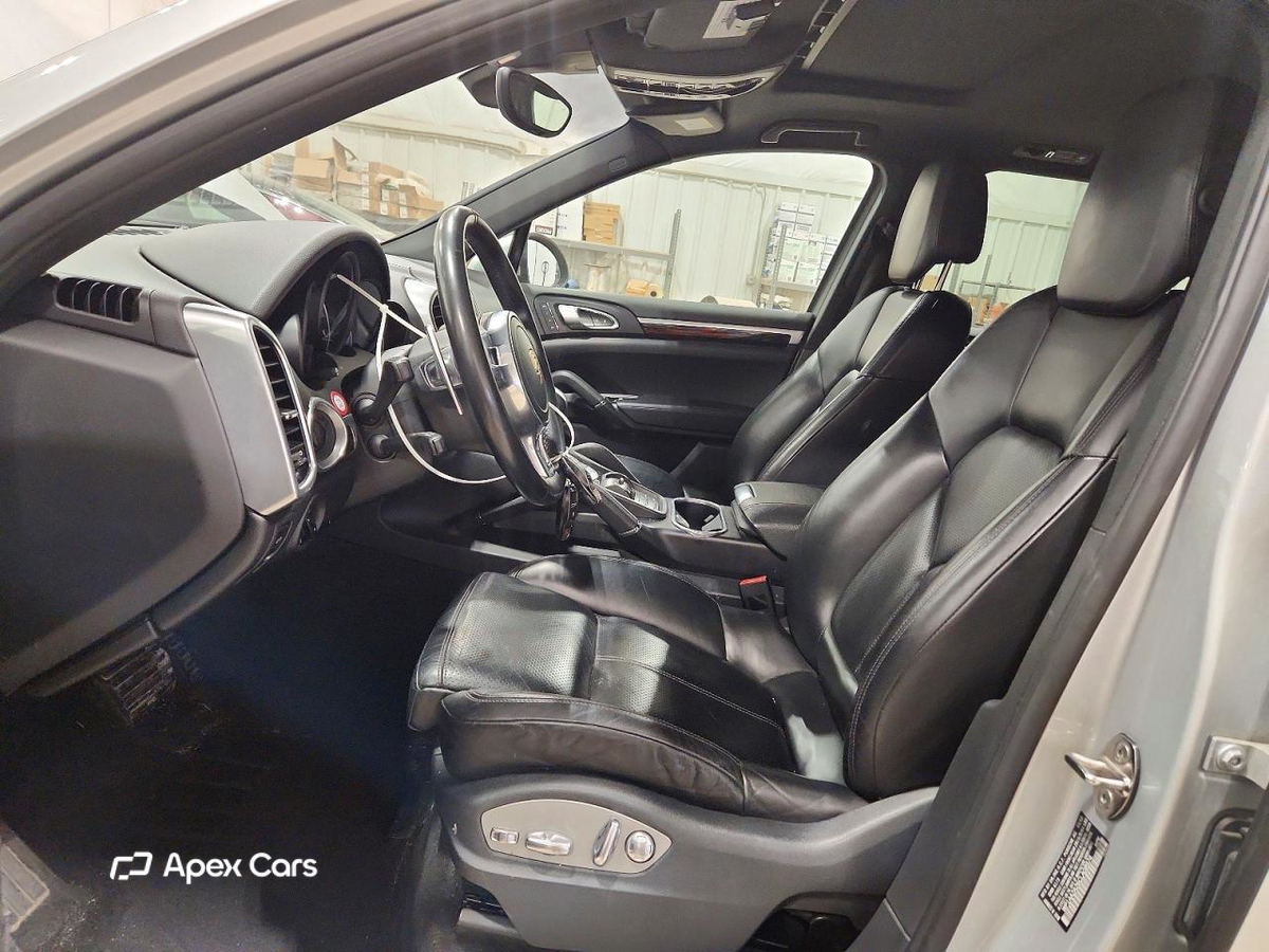 Porsche Cayenne 2012