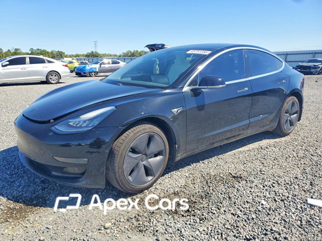 Tesla Model 3 2020 - Image 1 of 14