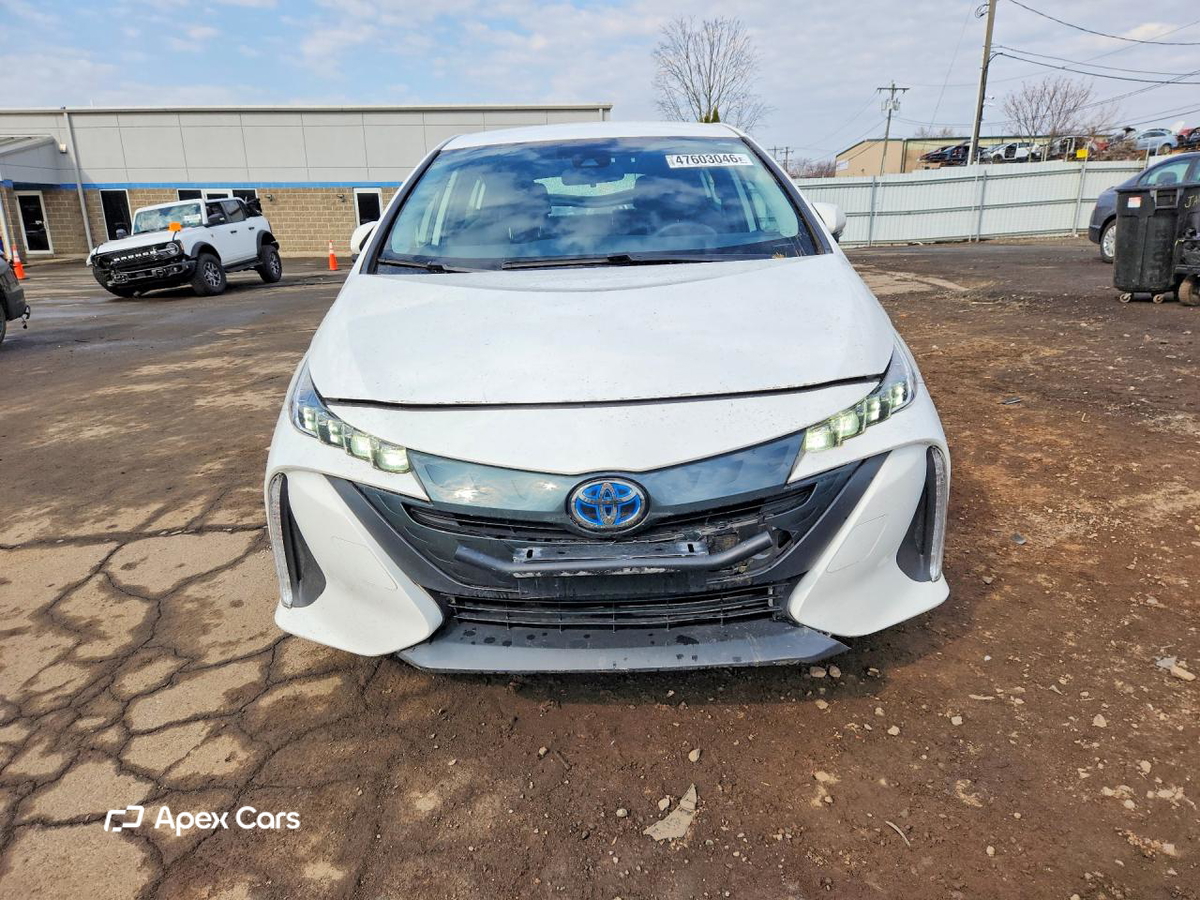 Toyota Prius 2021
