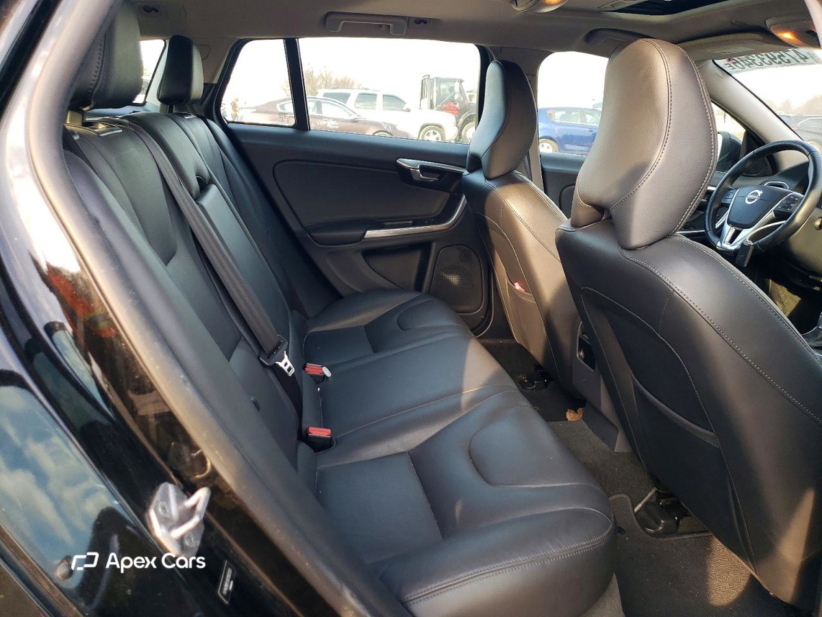 Volvo V60 2016