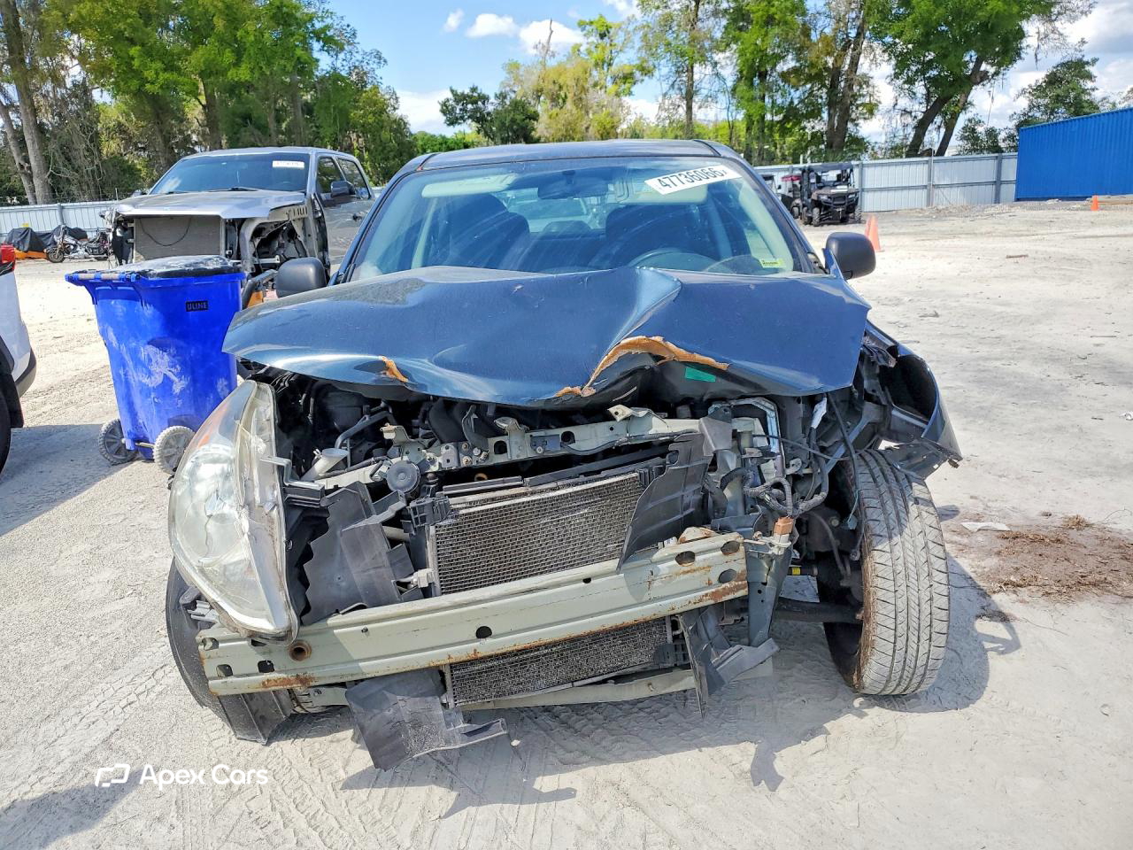 Nissan Versa 2015