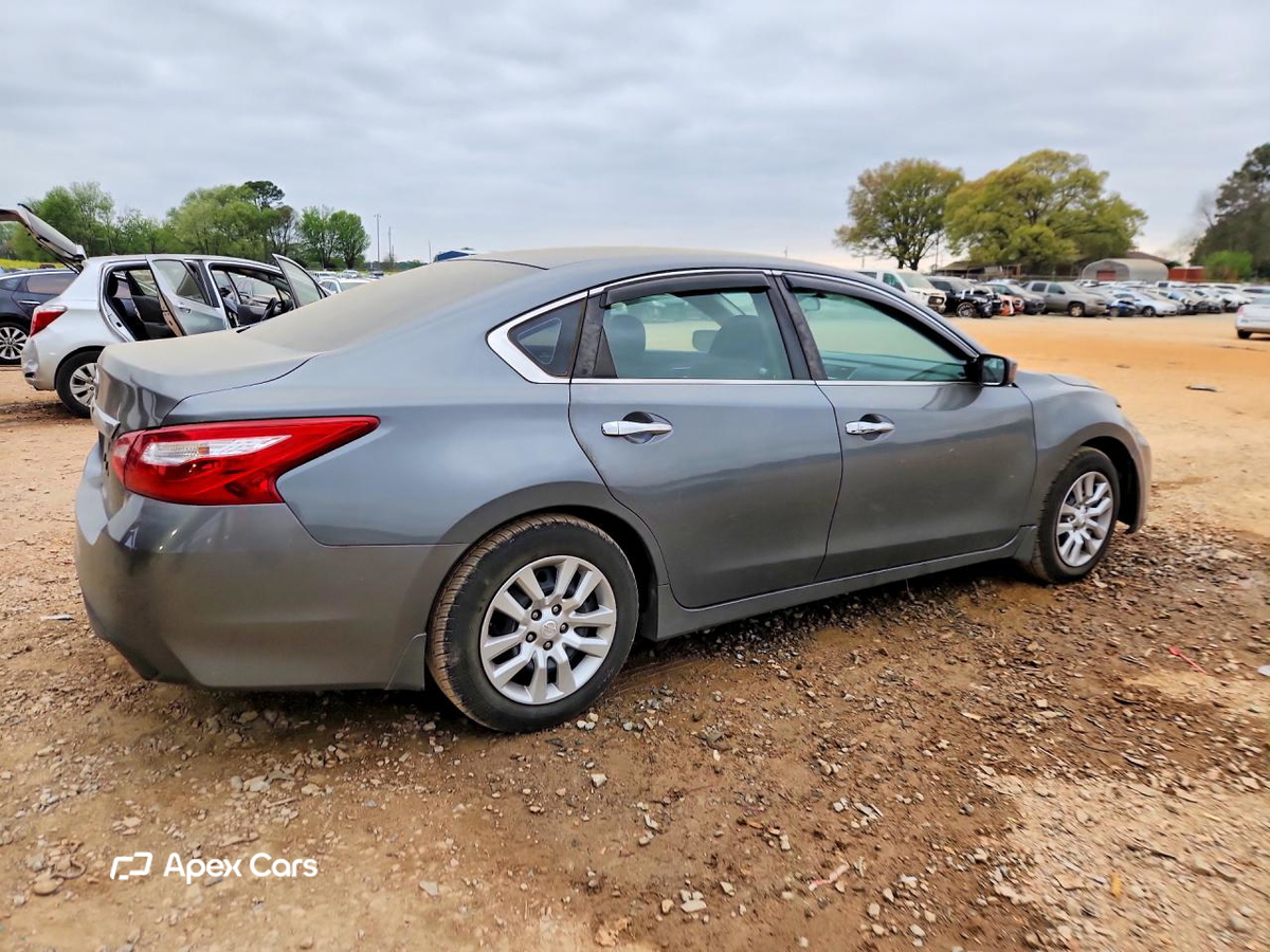 Nissan Altima 2017