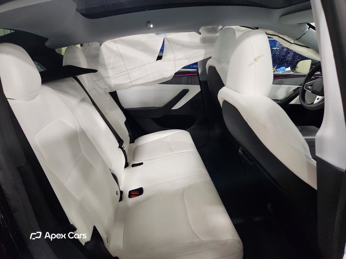 Tesla Model Y 2026