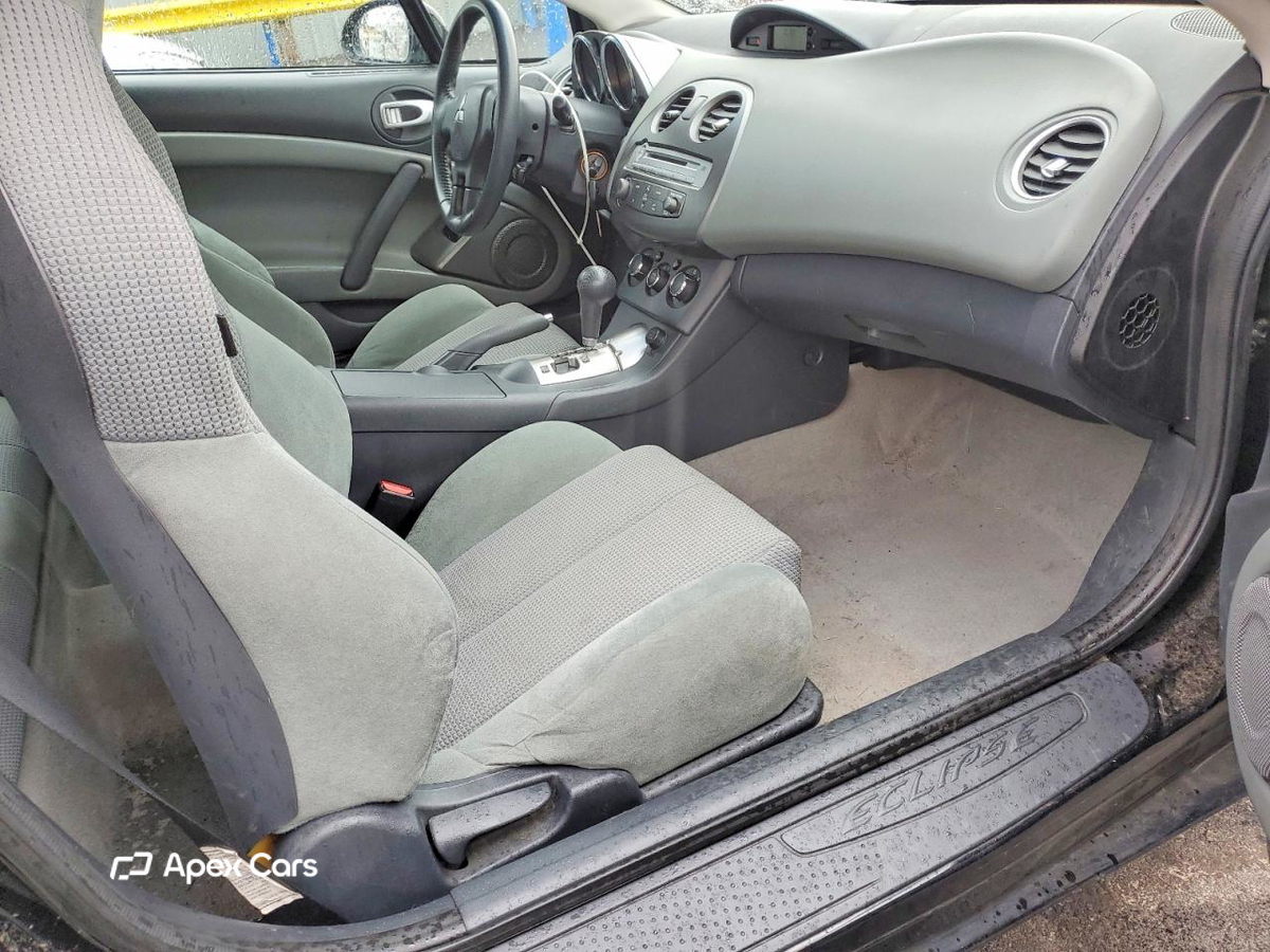 Mitsubishi Eclipse 2011