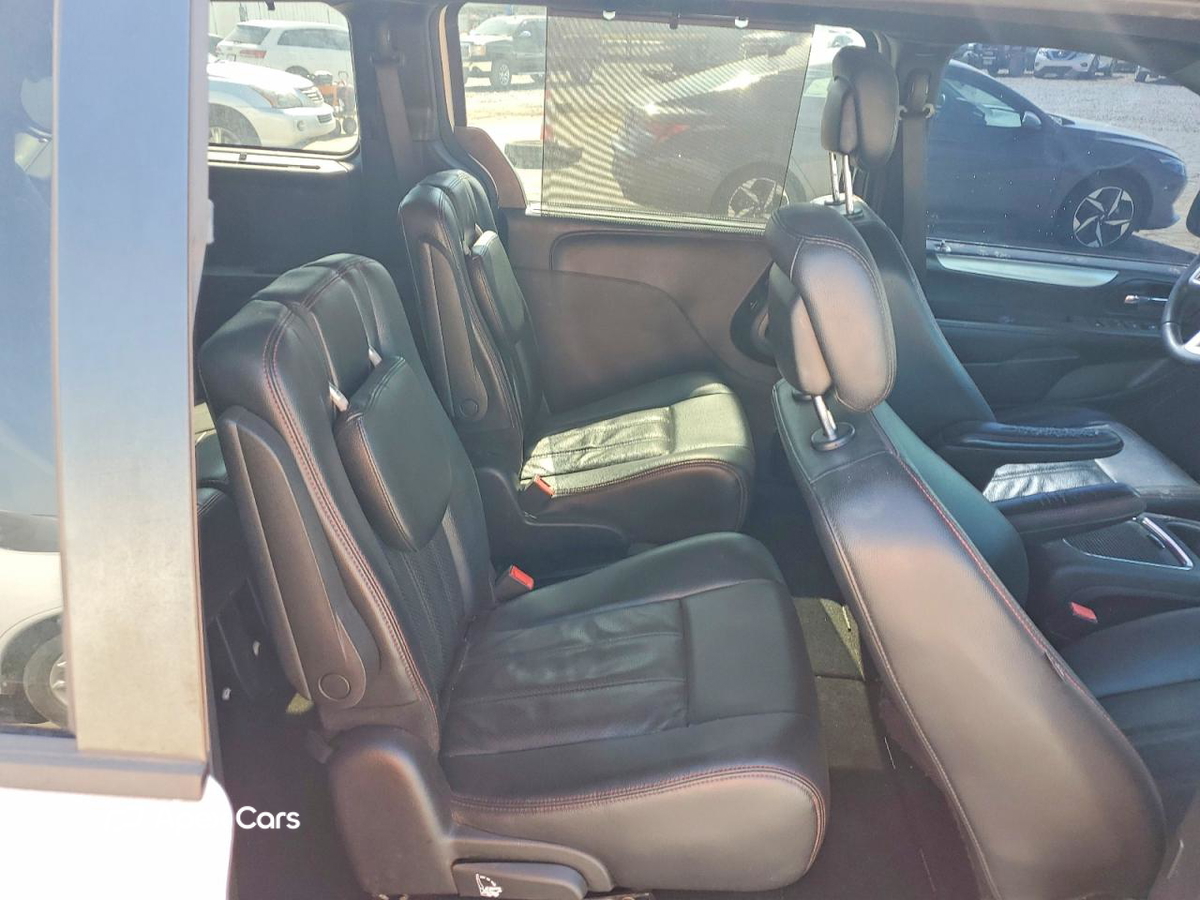 Dodge Caravan 2017