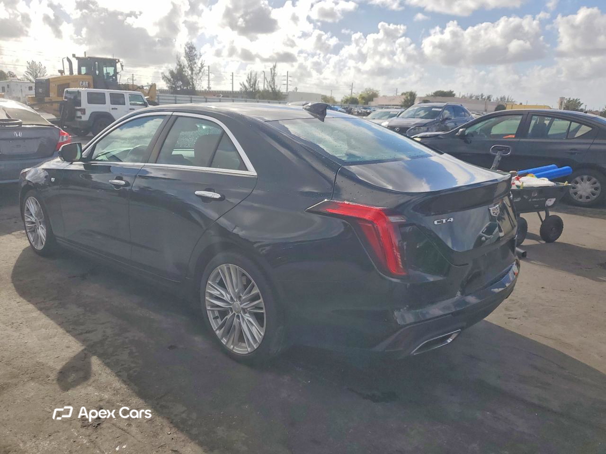 Cadillac CT4 2023
