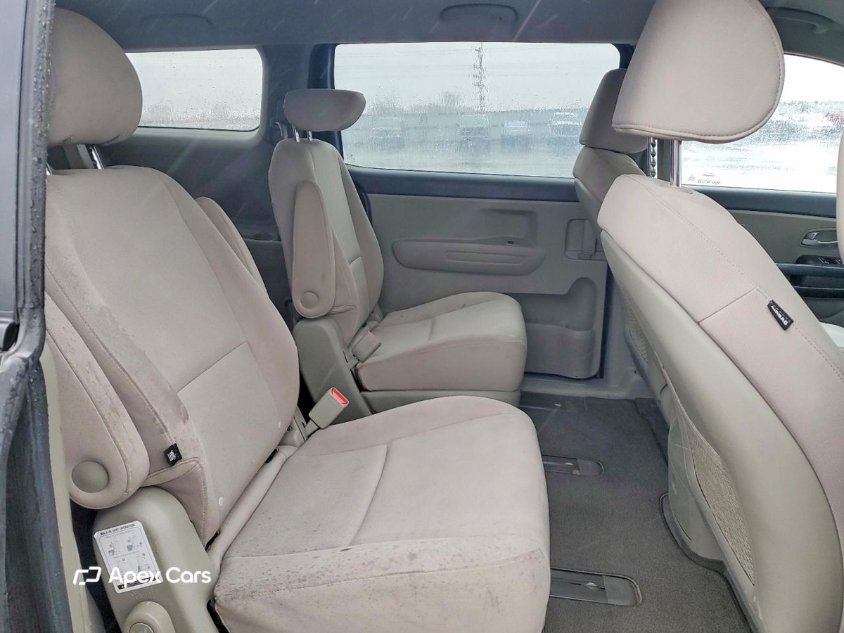 Kia Sedona 2015