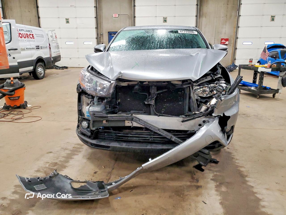 Toyota Highlander 2016