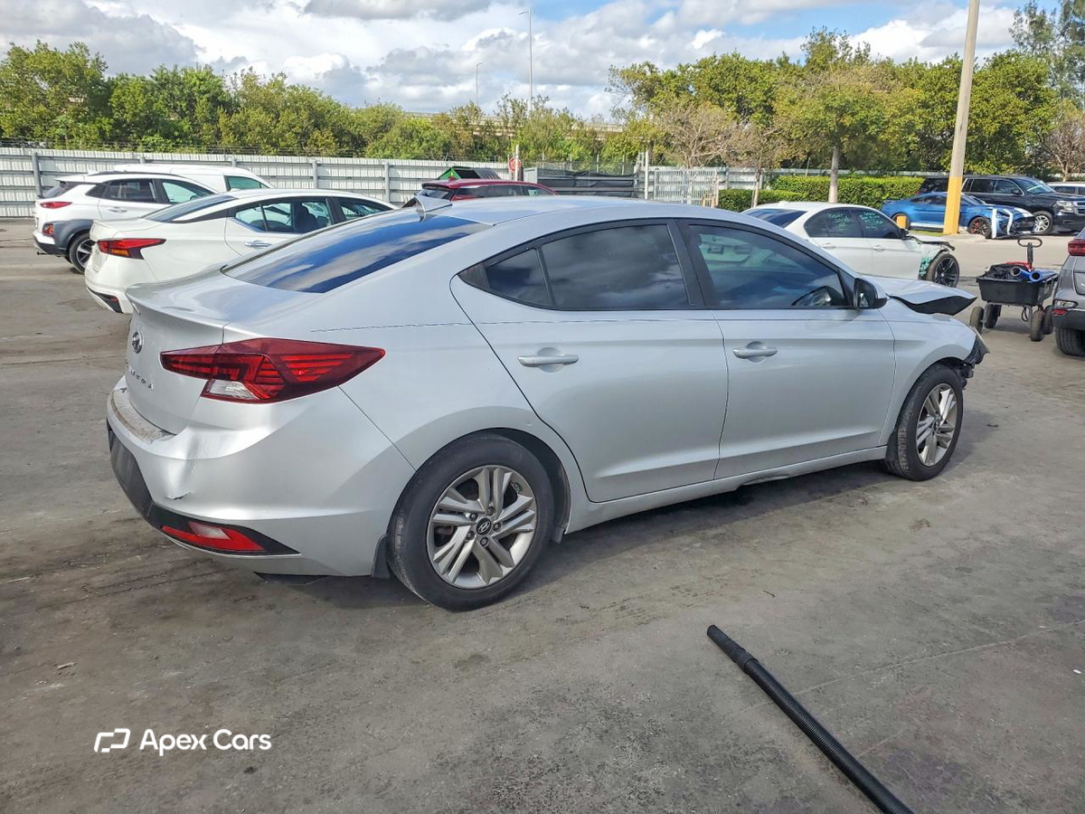 Hyundai Elantra 2019