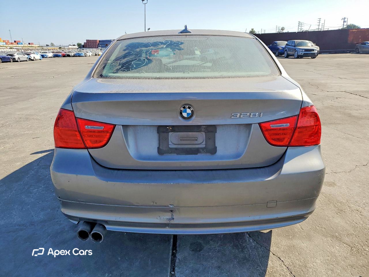 BMW Series 3 2011
