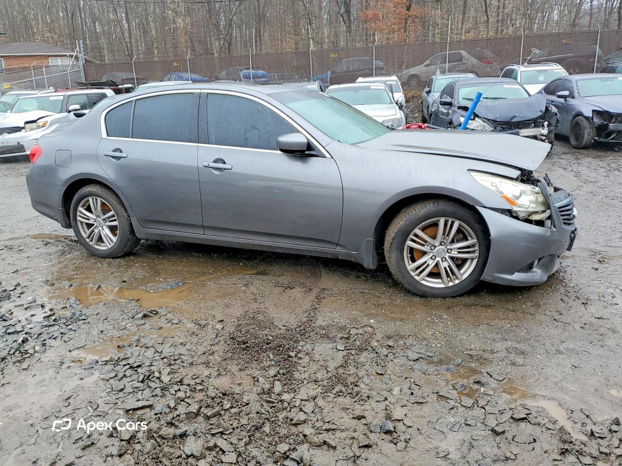 Infiniti  2012