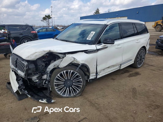 2023 Lincoln Aviator - Image 1 of 5