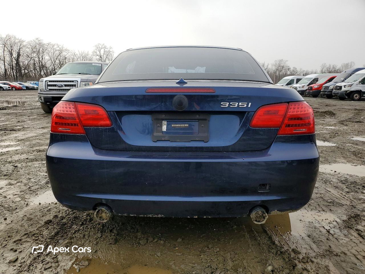 BMW Series 3 2011