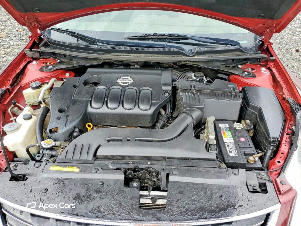 Nissan Altima 2012