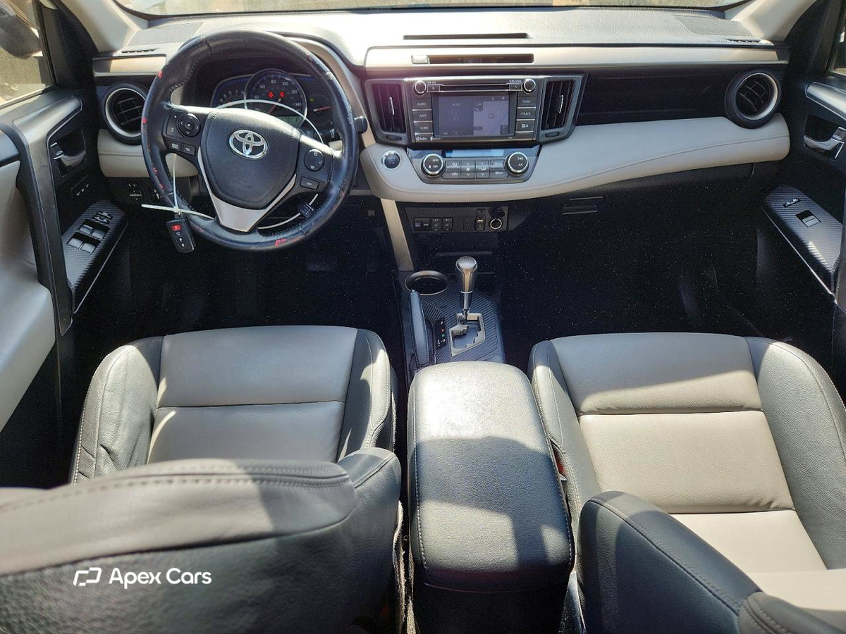 Toyota RAV 4 2015