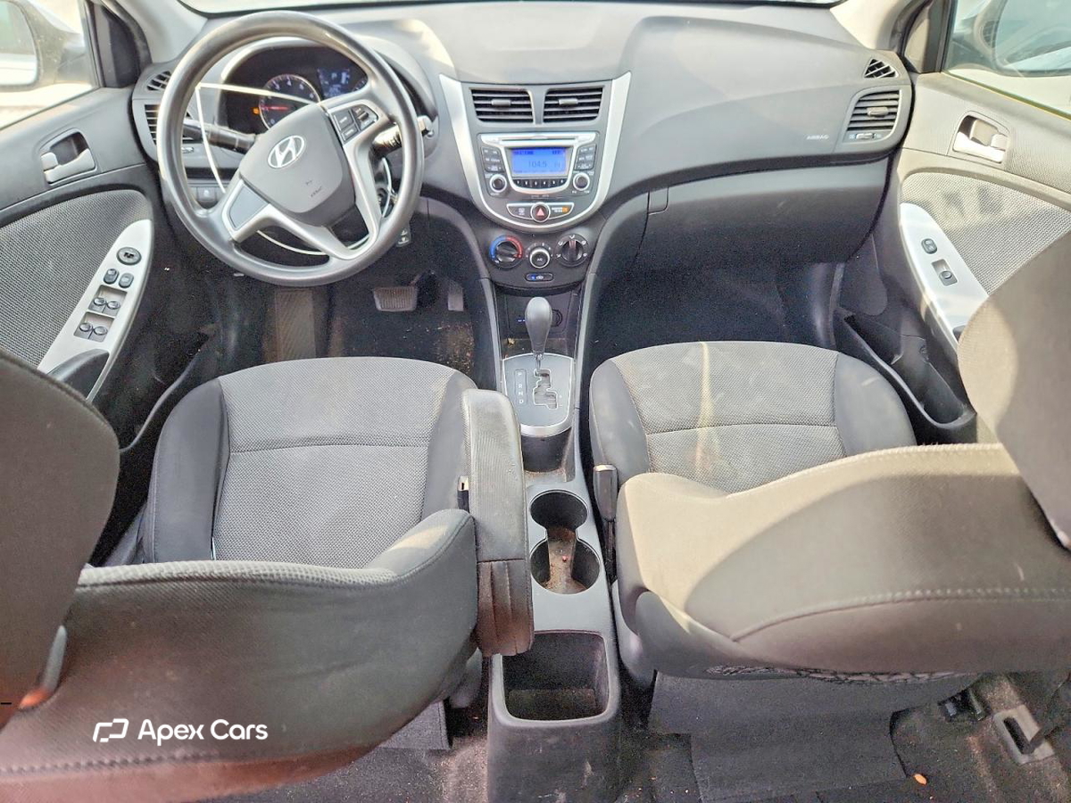 Hyundai Accent 2013