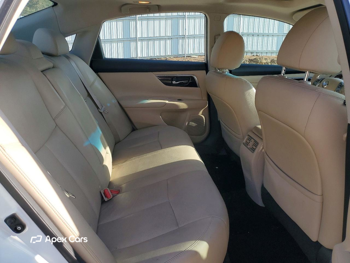 Nissan Altima 2015