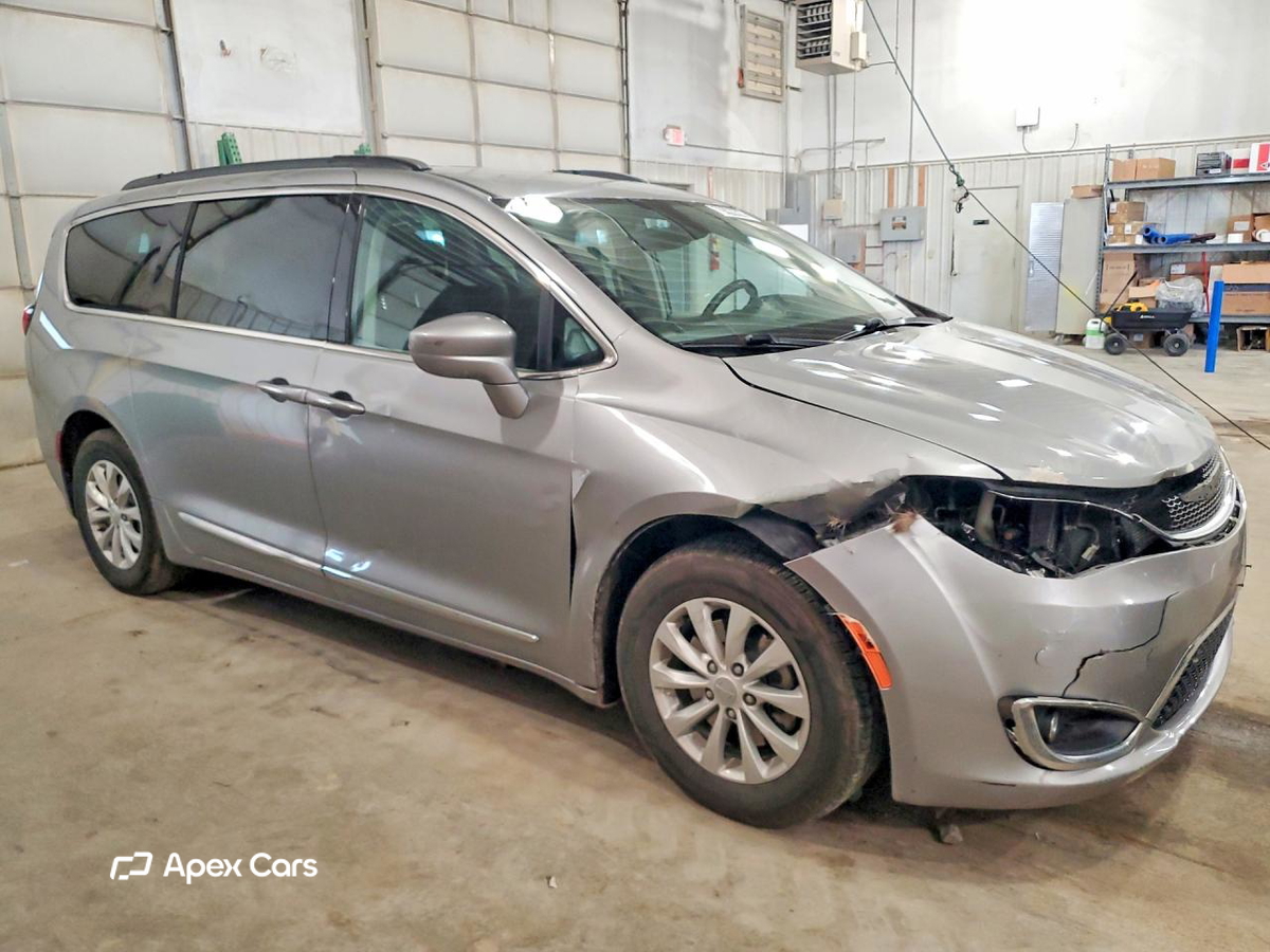 Chrysler Pacifica 2017