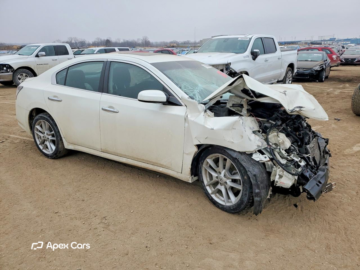 Nissan Maxima 2014