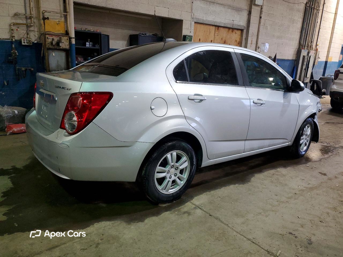 Chevrolet Sonic 2015