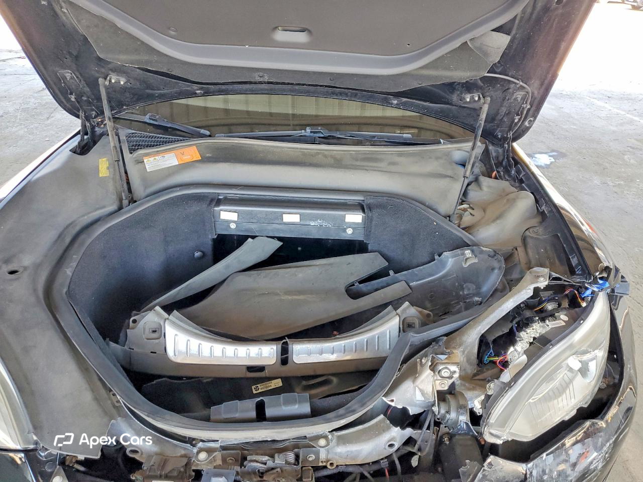 Tesla Model S 2013
