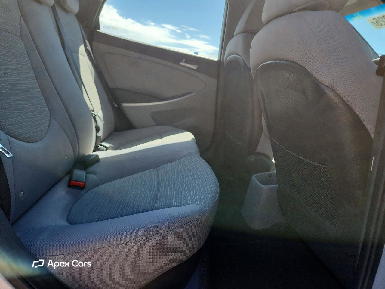 Hyundai Accent 2015