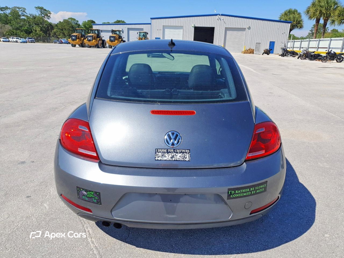 Volkswagen Beetle 2014