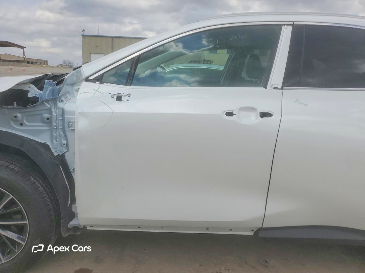 Lexus NX 2025