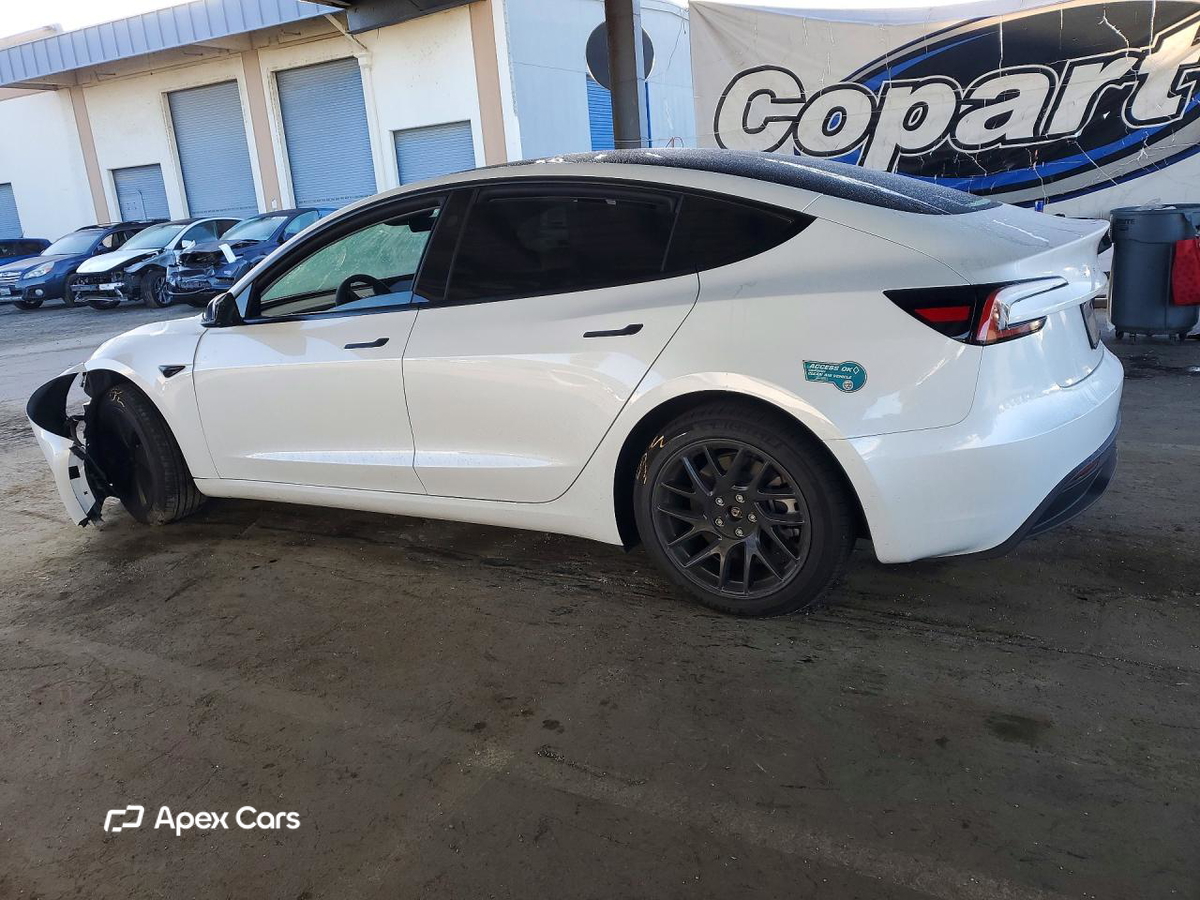 Tesla Model 3 2024