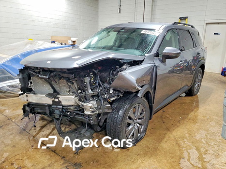 Nissan Pathfinder 2024 - Image 1 of 14