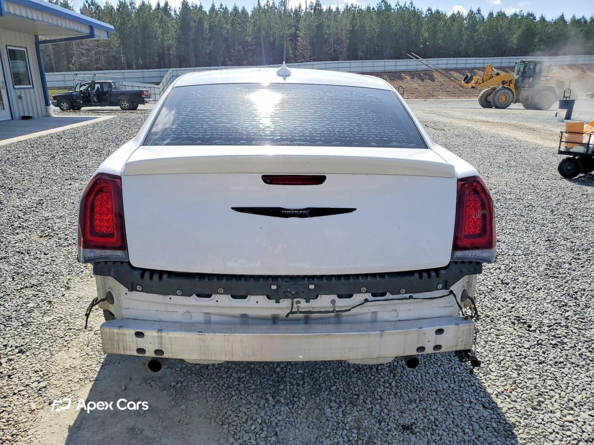 Chrysler 300 2019
