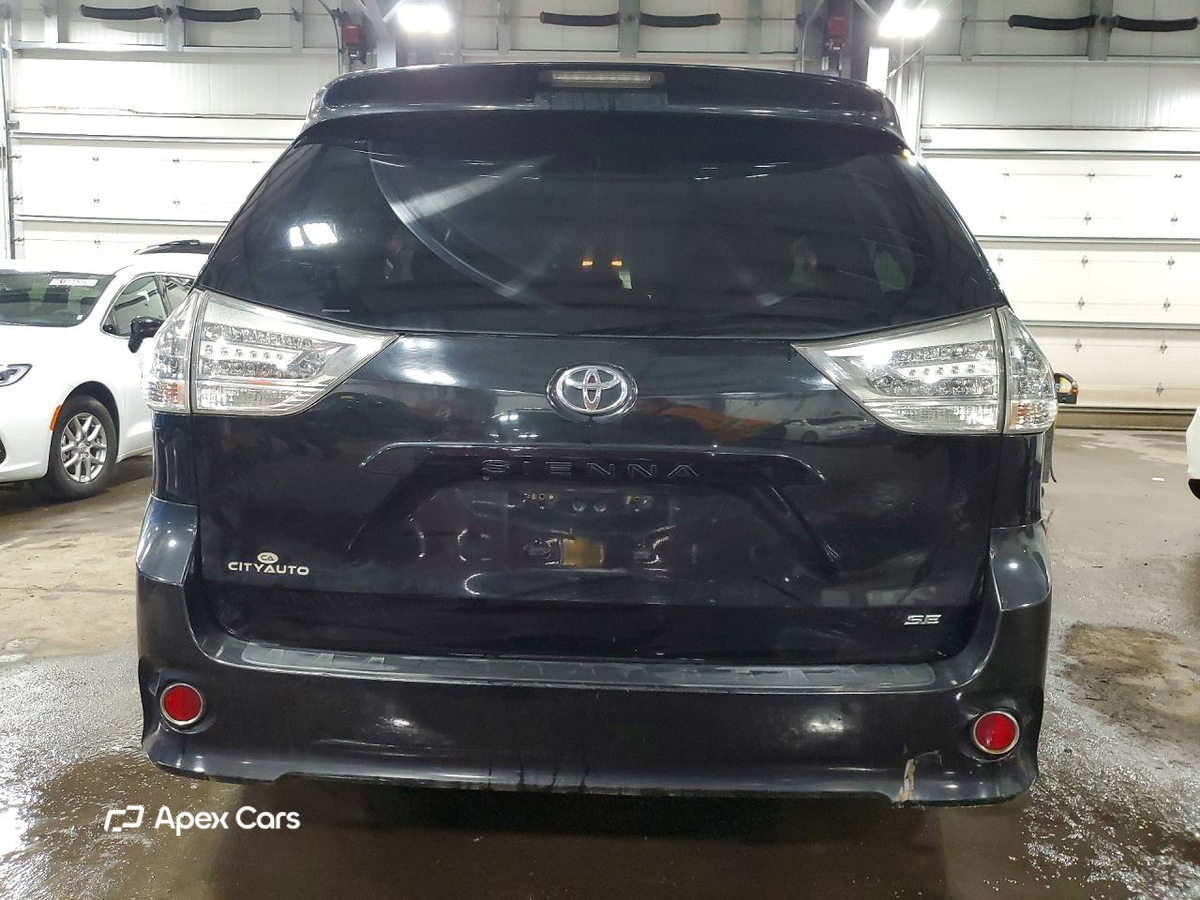 Toyota Sienna 2012