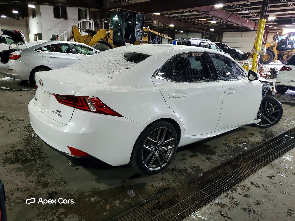 Lexus IS 2015