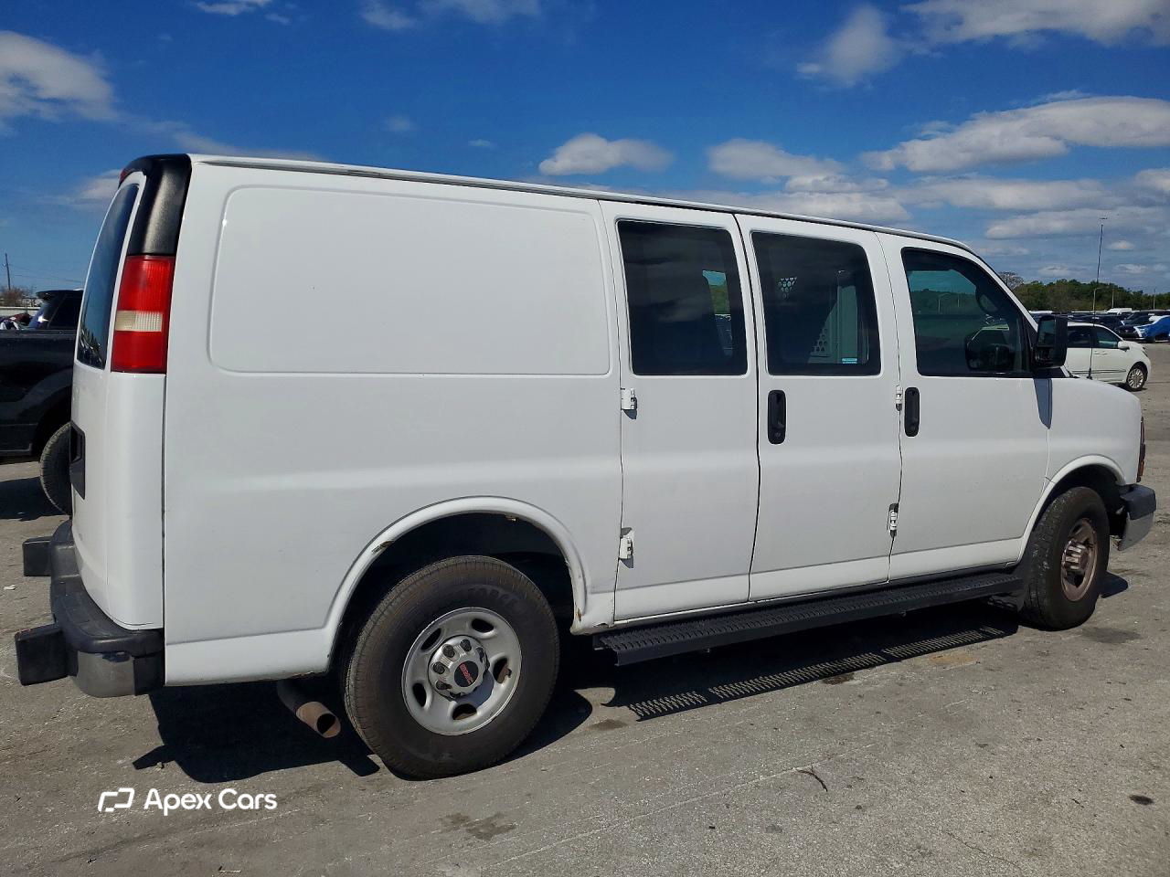 GMC Savana 2015