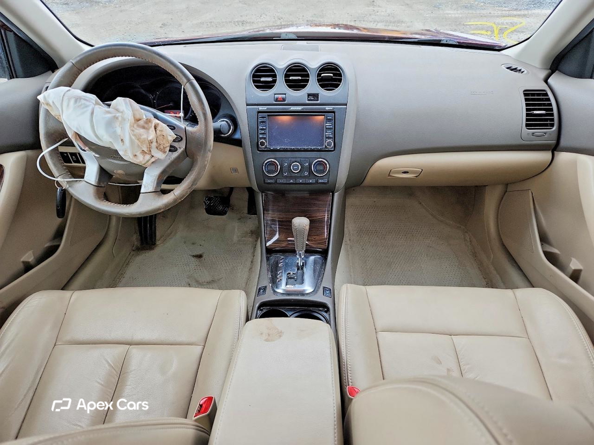 Nissan Altima 2012