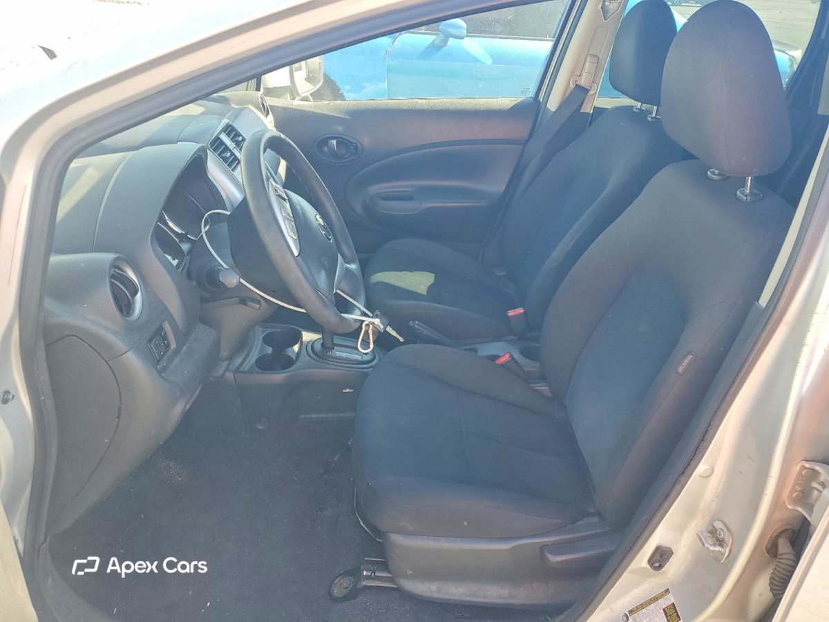 Nissan Versa 2016