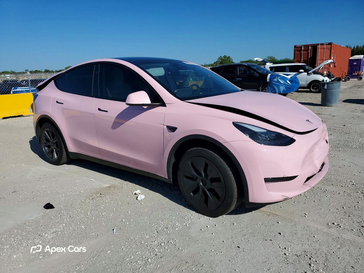 Tesla Model Y 2025