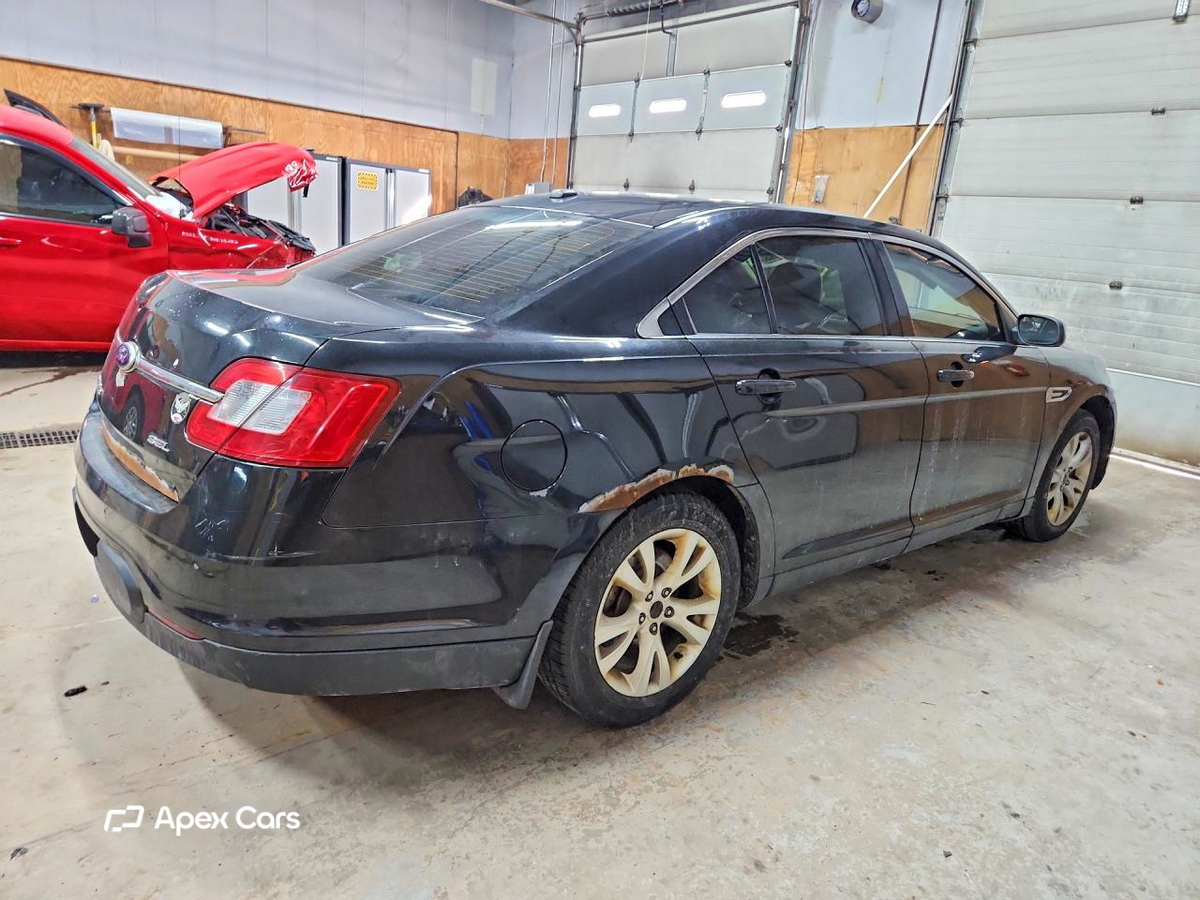 Ford Taurus 2011