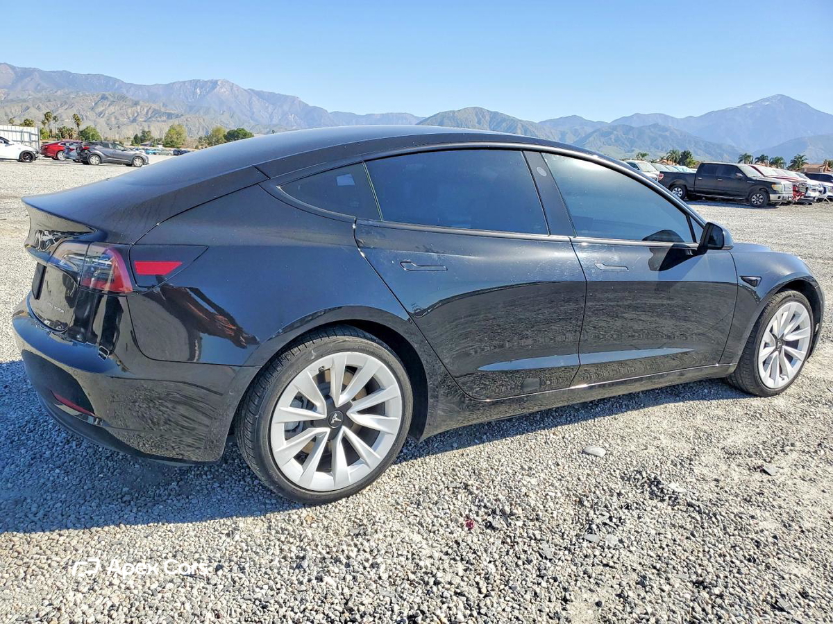 Tesla Model 3 2022
