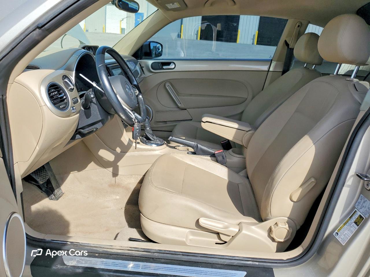 Volkswagen Beetle 2013