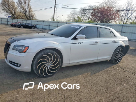 Chrysler 300 2014 - Image 1 of 13