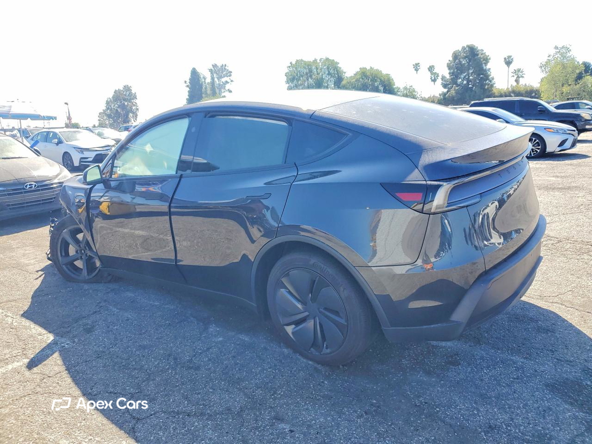 Tesla Model Y 2026