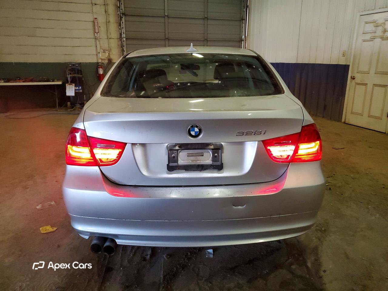 BMW Series 3 2011