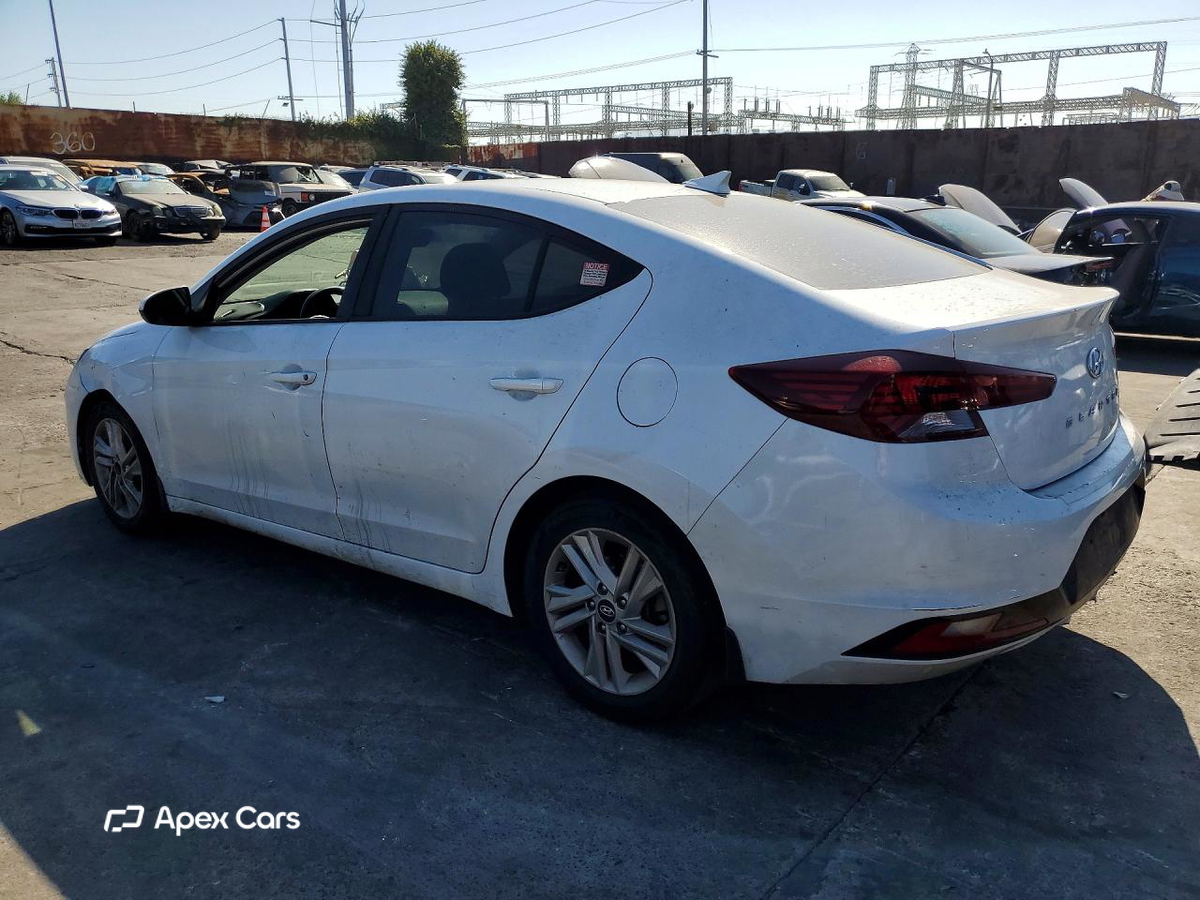Hyundai Elantra 2020