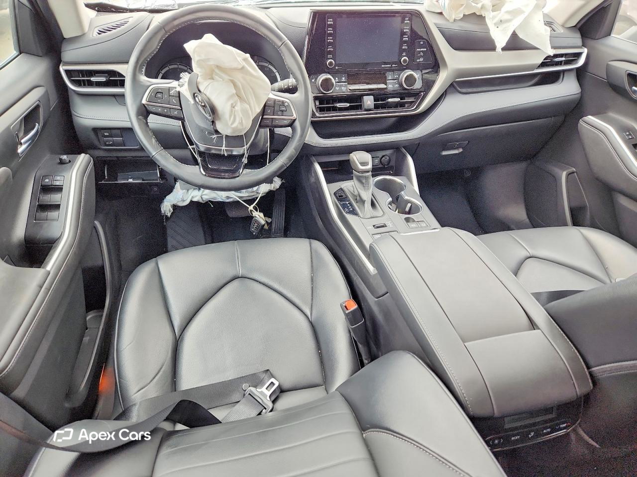Toyota Highlander 2021