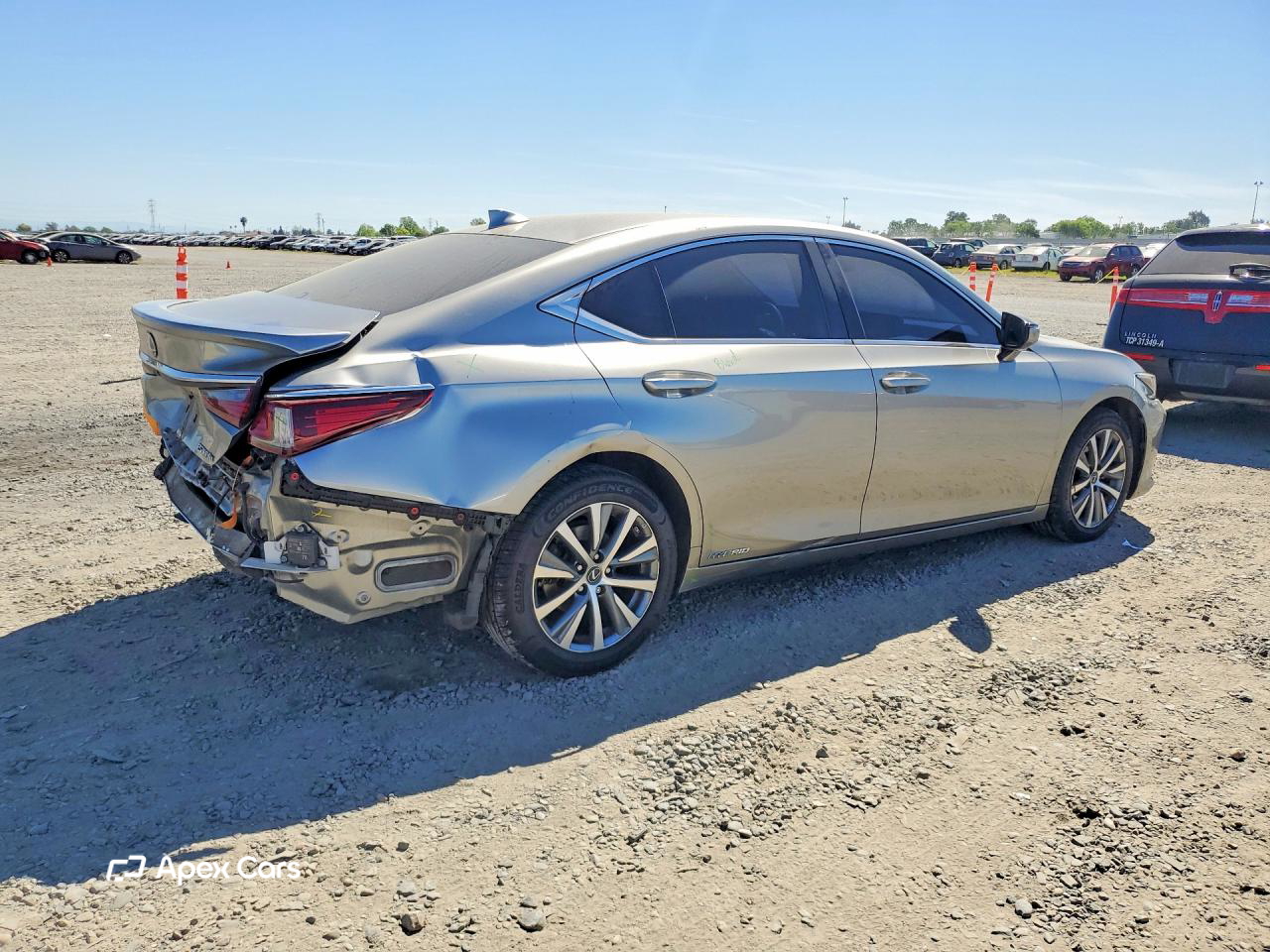 Lexus ES 2020